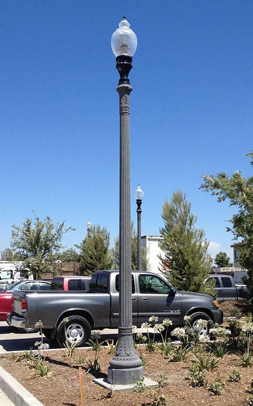 A K118 Washington fixture atop a California pole.