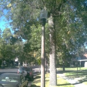 K109 Cambridge - Belmont K109 Cambridge fixture atop a Belmont pole.