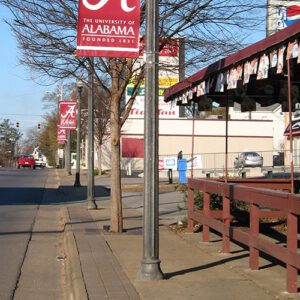 A K118 Washington fixture accompanied by banner arms all on a Traditional pole. This project is at the University of Alabama located in Tuscaloosa, Alabama.