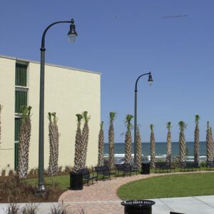 A K803 Solitaire Sr. fixture accompanied by a Pipe style arm on top of a Washington pole.