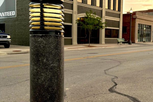As a member of the round tapered family, the Silhouette concrete bollard is available in a variety of different décor colors and in both ‘lit’ and ‘non-lit’ lighting options.