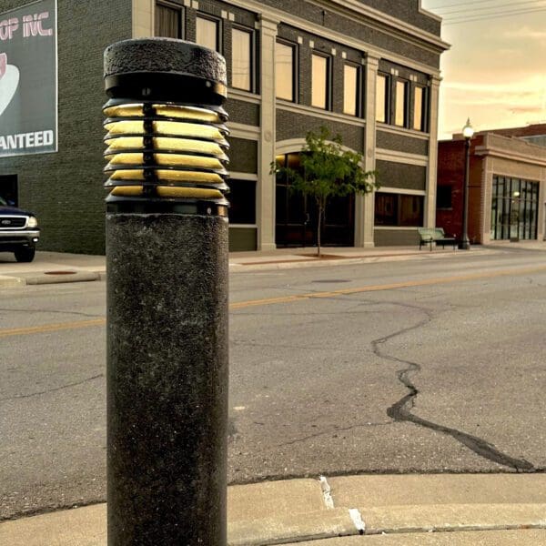 As a member of the round tapered family, the Silhouette concrete bollard is available in a variety of different décor colors and in both ‘lit’ and ‘non-lit’ lighting options.